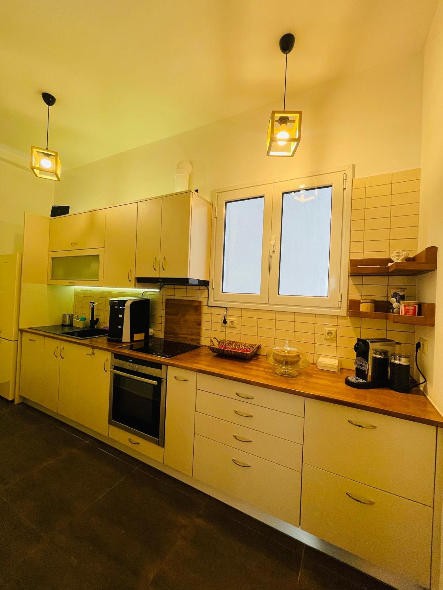 Overview Boutique Apartment 아테네 외부 사진